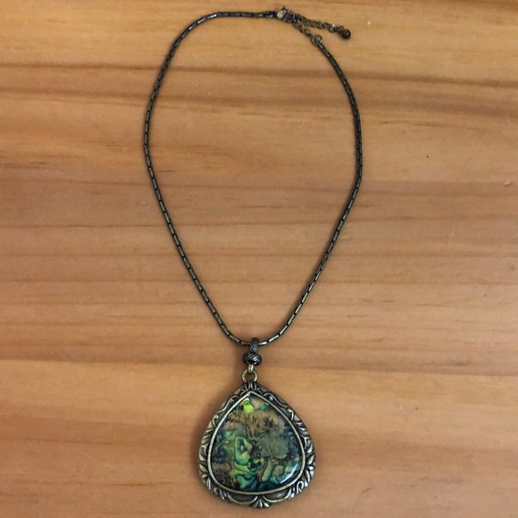 Multi-colored Abalone Shell Pendant Necklace - Picture 4 of 4